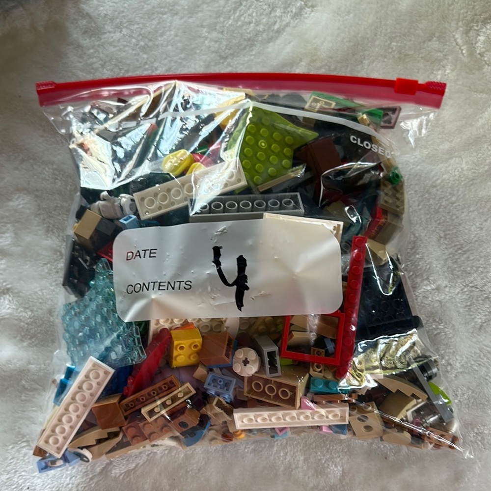 Lego Mixed Color Building Blocks Set - Picture 1 of 3
